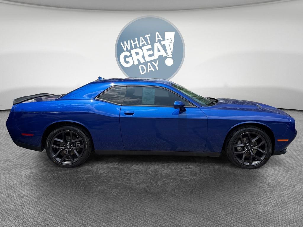2022 Dodge Challenger SXT