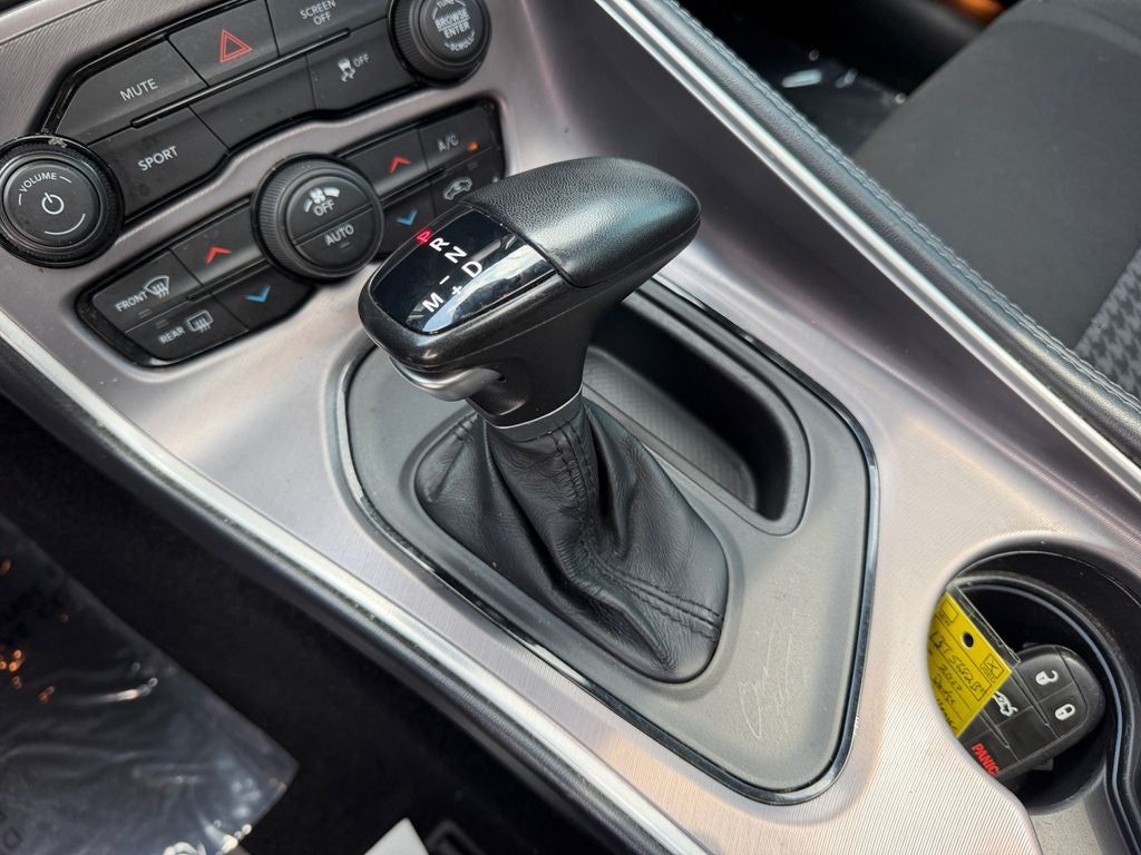 2022 Dodge Challenger SXT