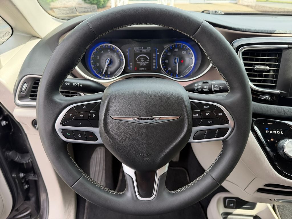 2023 Chrysler Voyager LX