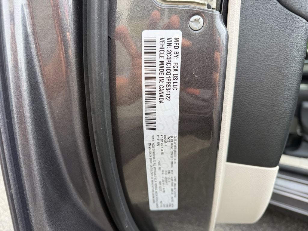 2023 Chrysler Voyager LX