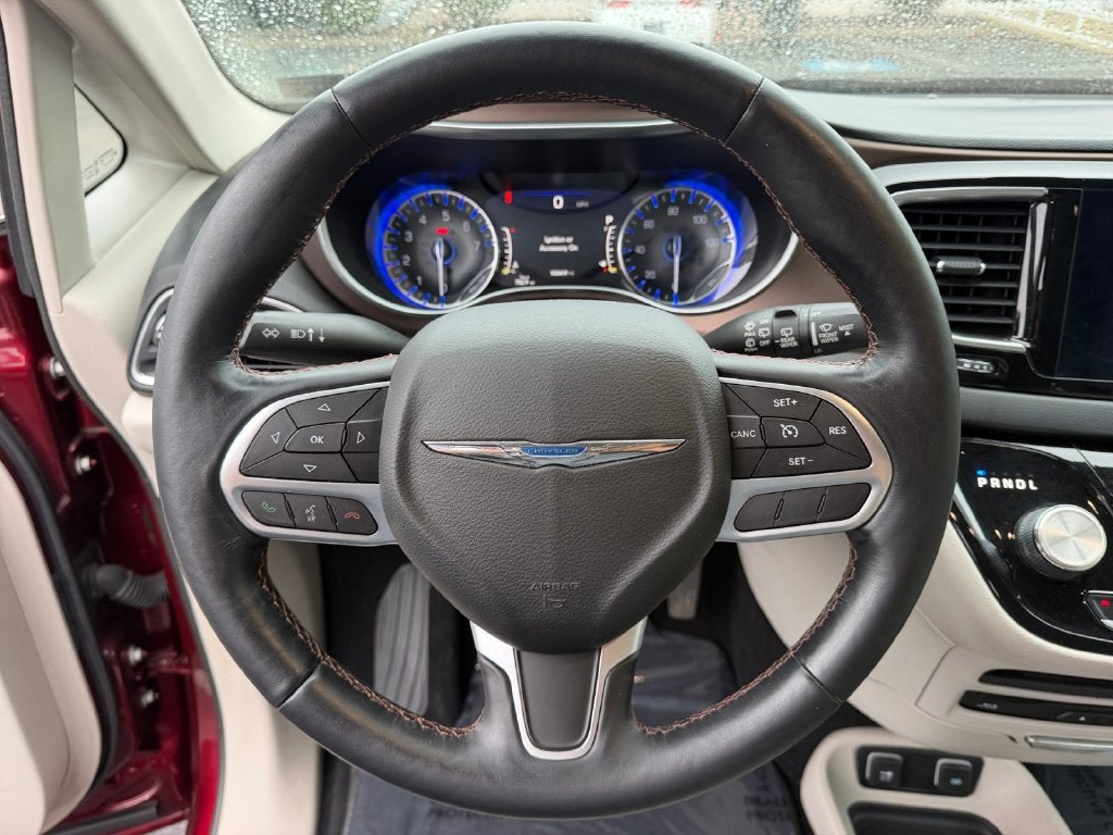 2017 Chrysler Pacifica Touring L Plus
