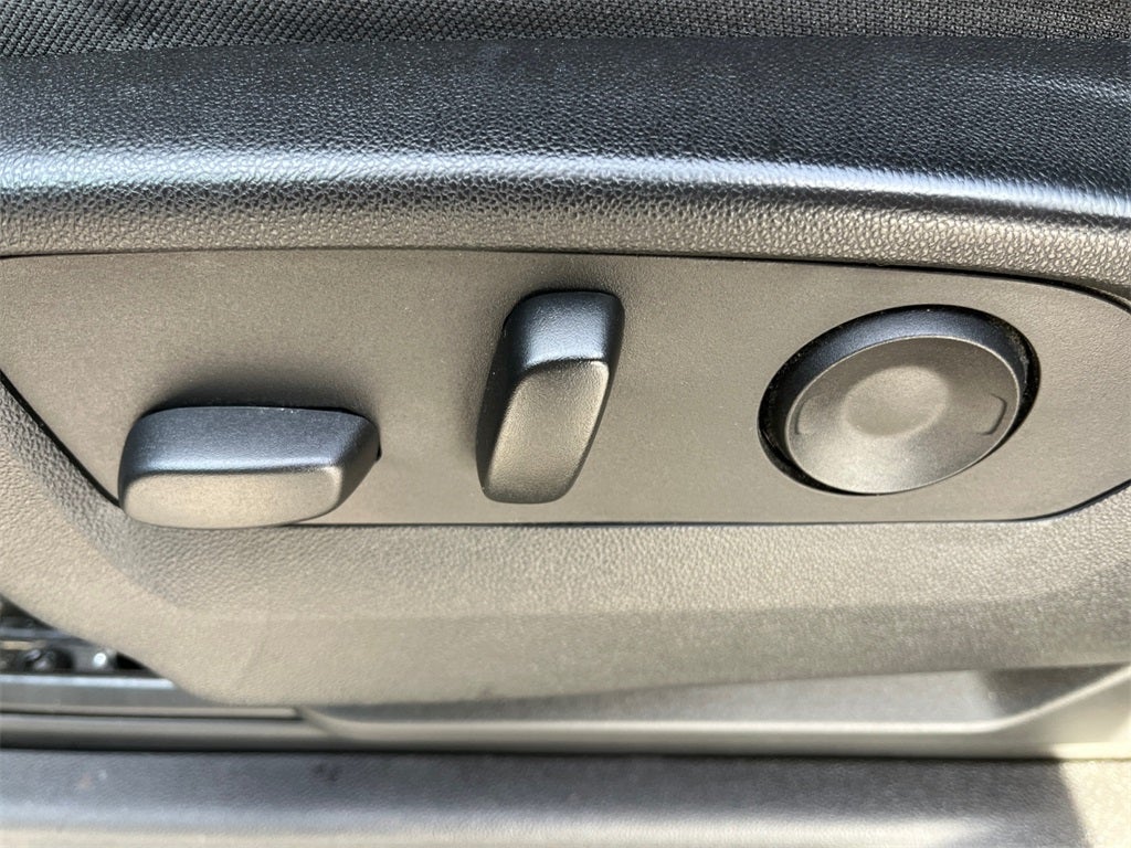 2024 Chevrolet Silverado HD Custom