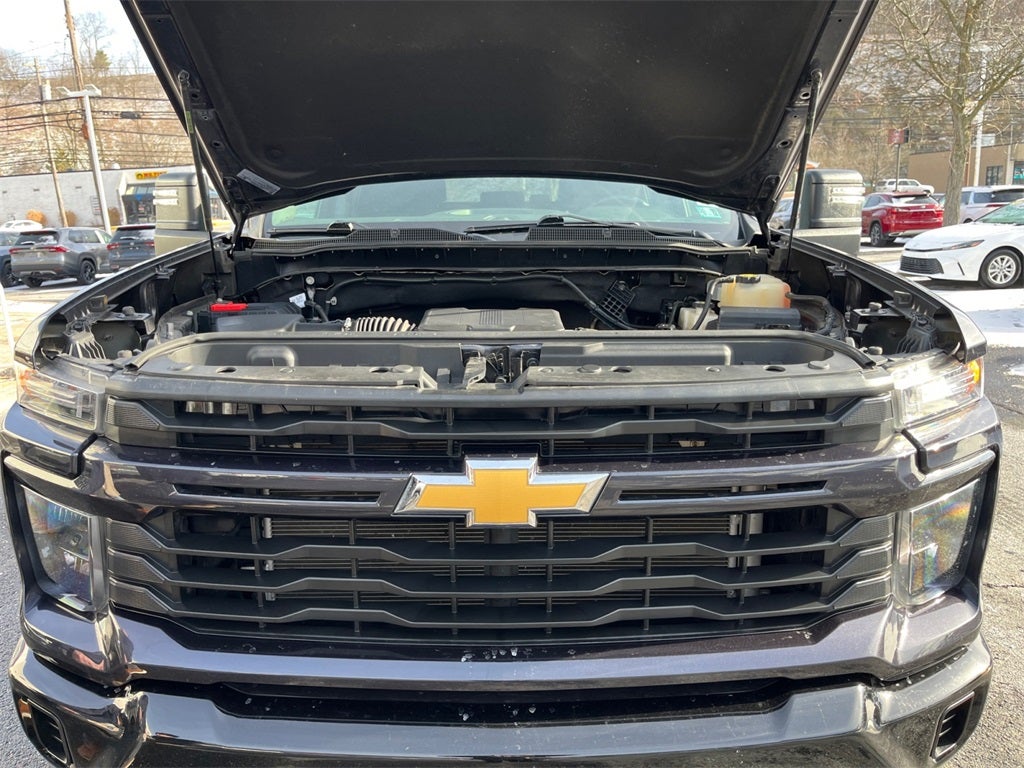 2024 Chevrolet Silverado HD Custom