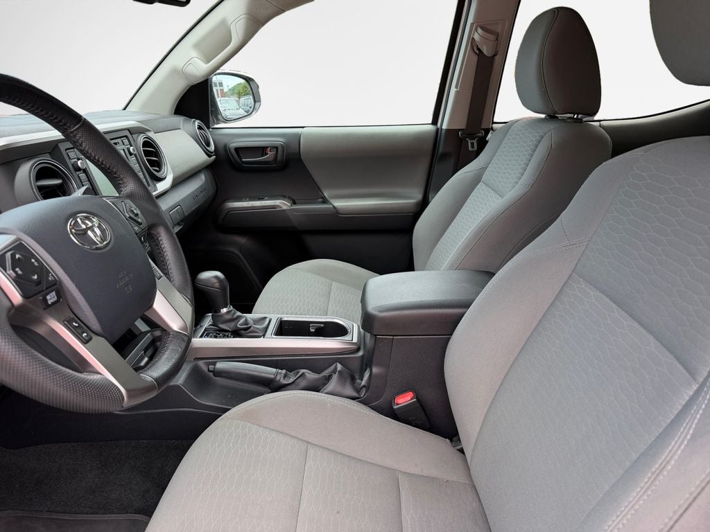 2019 Toyota TACOMA SR5 SR5 V6