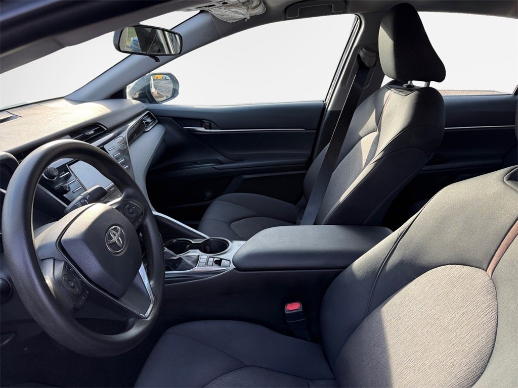 2020 Toyota CAMRY LE