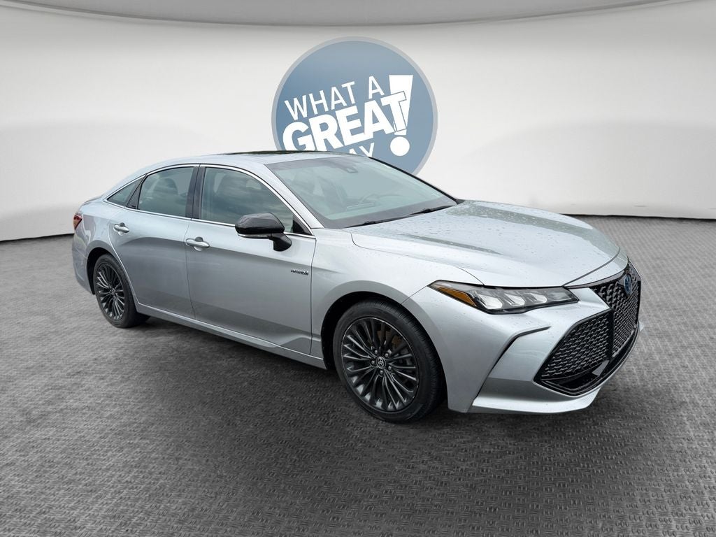 2021 Toyota Avalon Hybrid XSE
