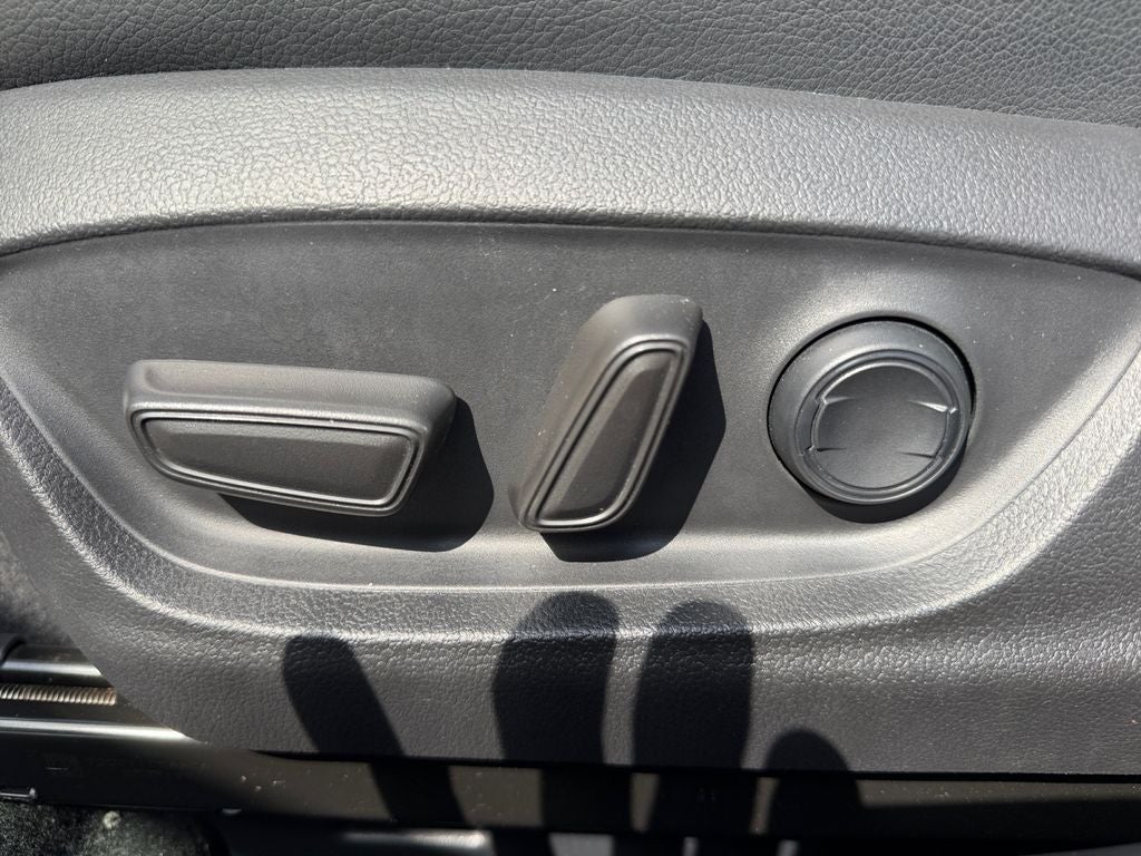 2022 Toyota Camry XSE AWD