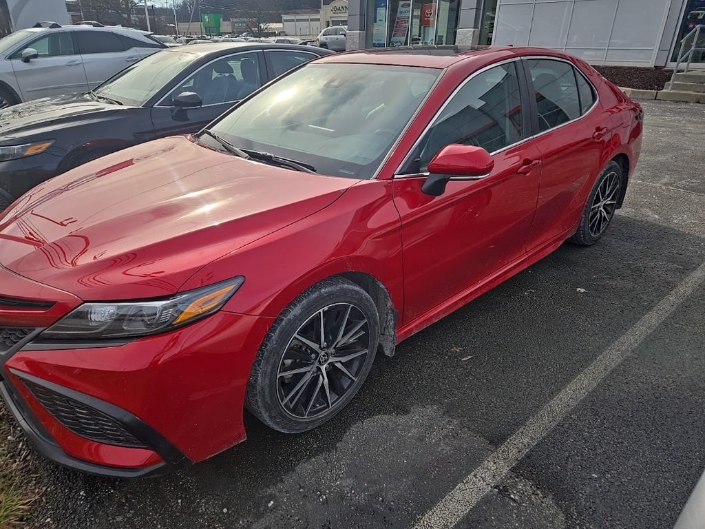 2023 Toyota CAMRY SE