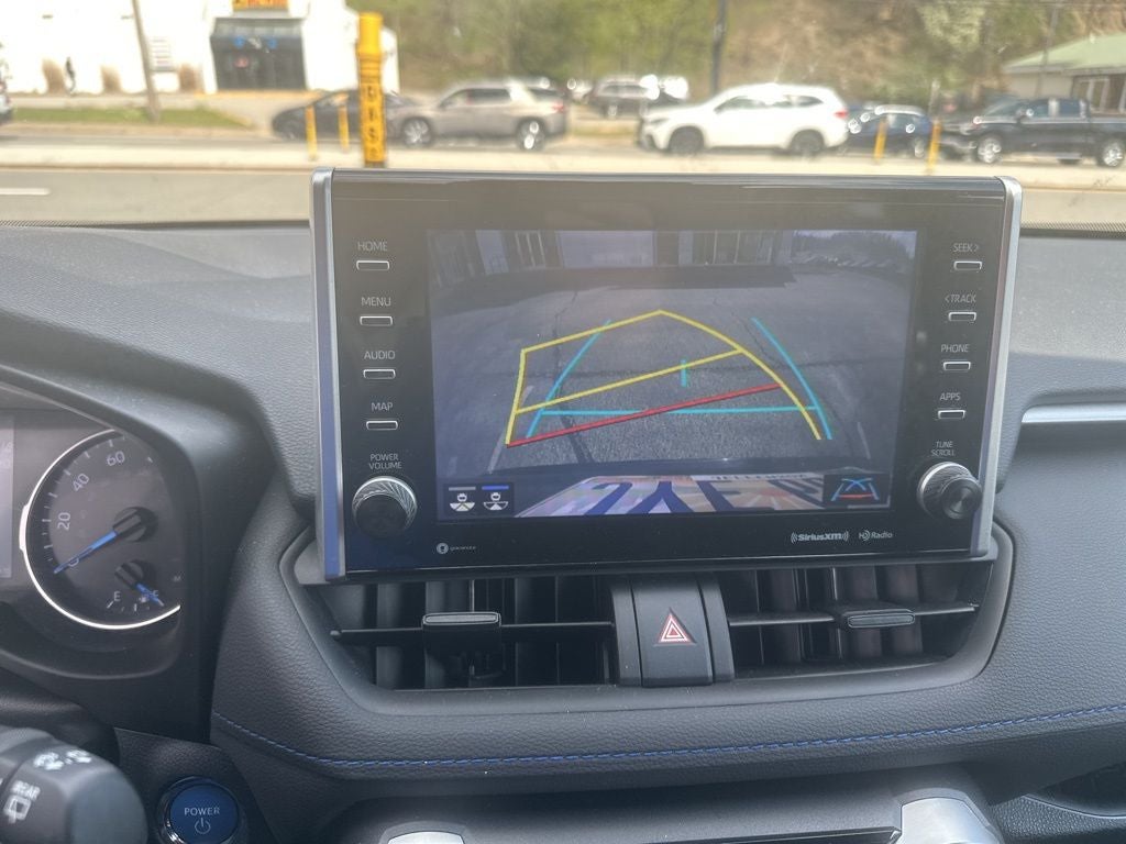 2022 Toyota RAV4 HYBRID SE