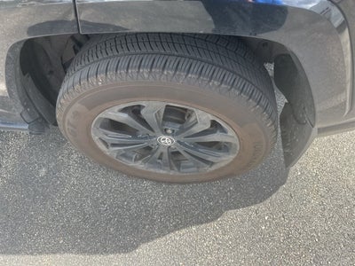 2022 Toyota RAV4 HYBRID SE