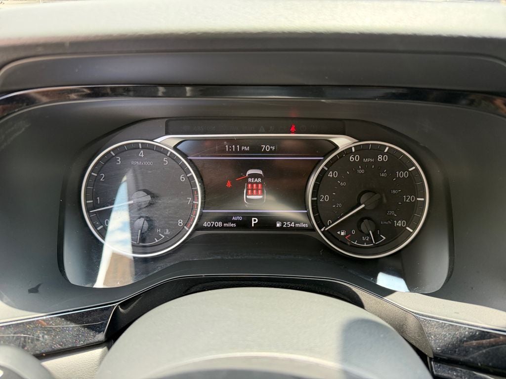 2025 Nissan Pathfinder SV