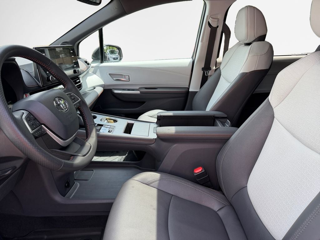 2024 Toyota Sienna XSE 7 Passenger