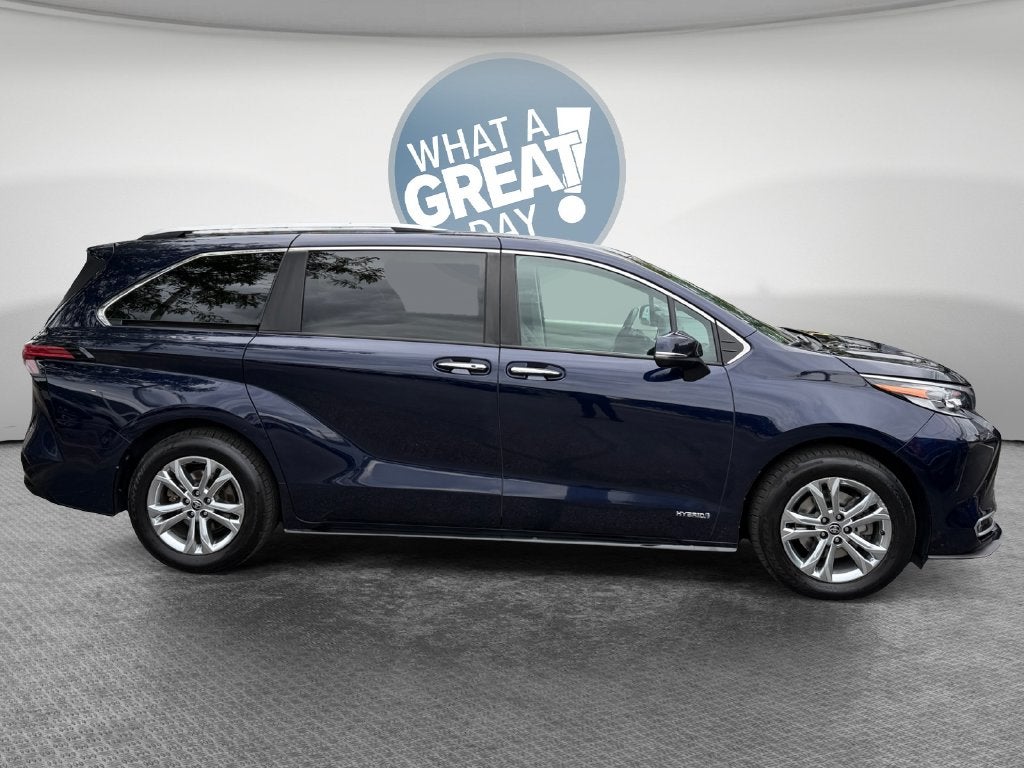 2021 Toyota Sienna Platinum 7 Passenger