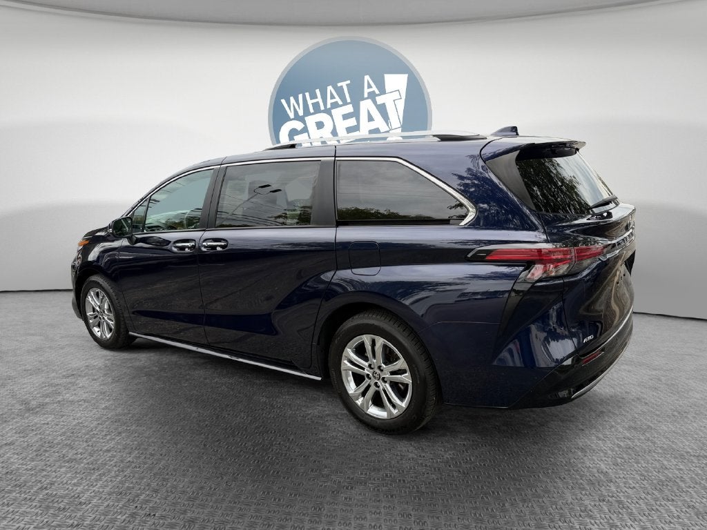 2021 Toyota Sienna Platinum 7 Passenger