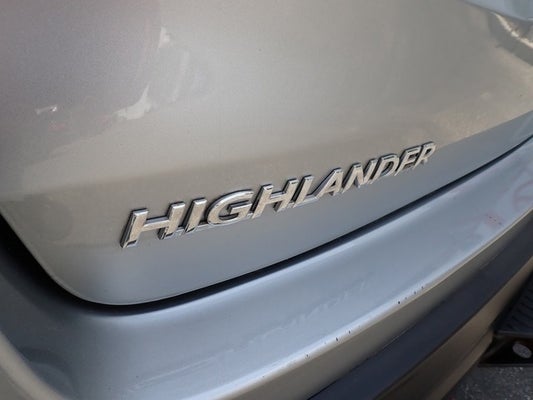 2019 Toyota Highlander Hybrid XLE in North Huntingdon, PA - Jim Shorkey Auto Group