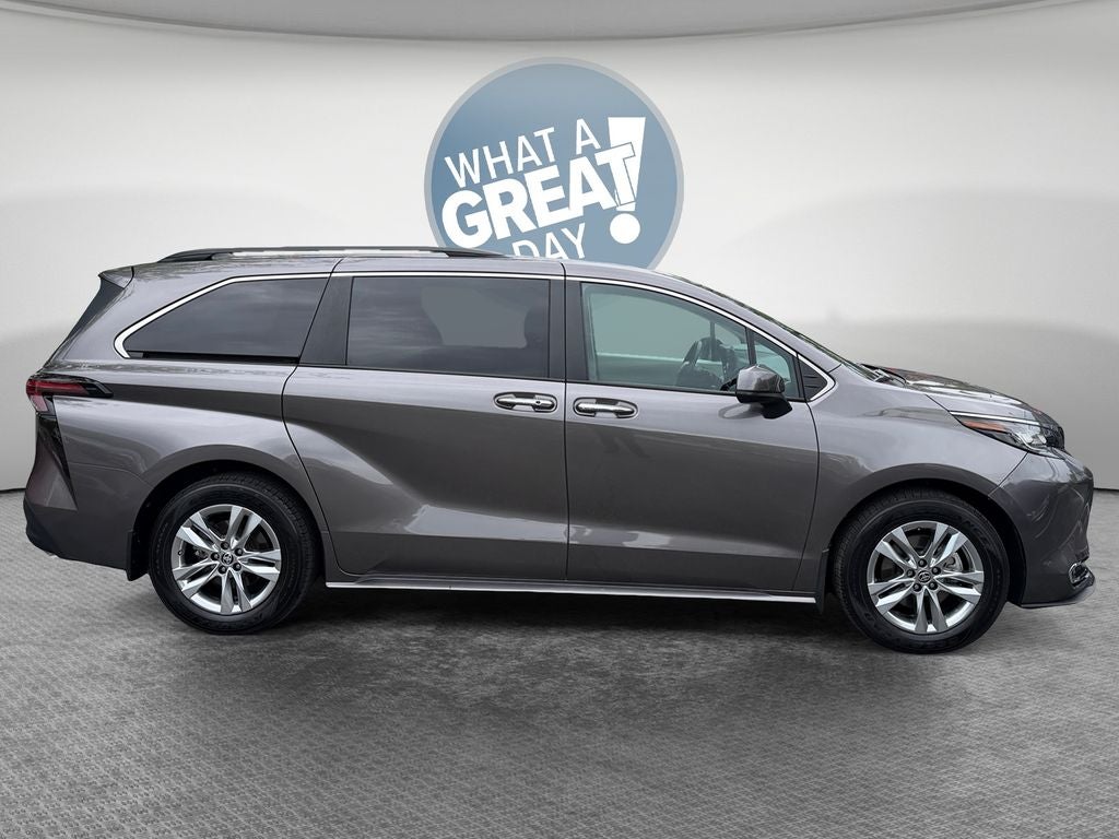 2023 Toyota SIENNA XLE AWD XLE 7 Passenger
