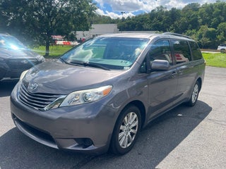 2017 Toyota Sienna LE 7 Passenger