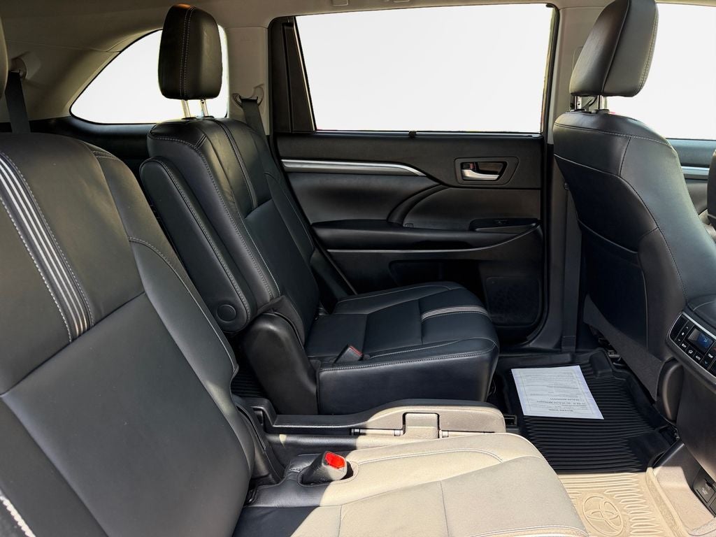 2018 Toyota Highlander SE