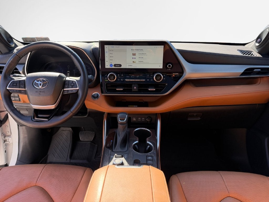 2023 Toyota Highlander Platinum