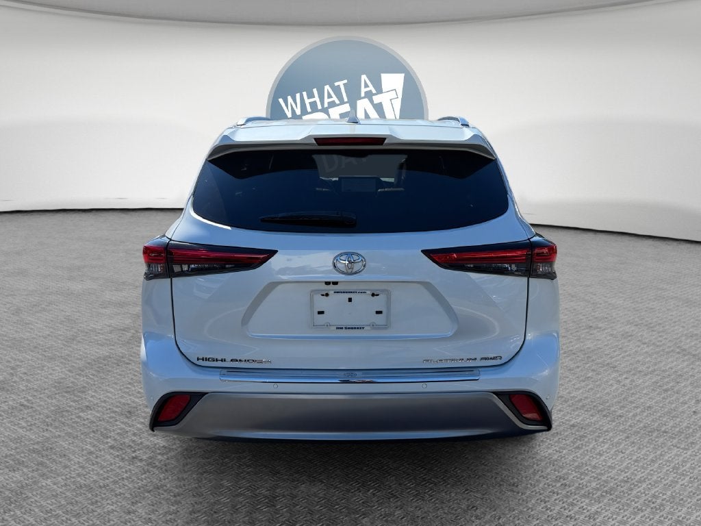2023 Toyota Highlander Platinum