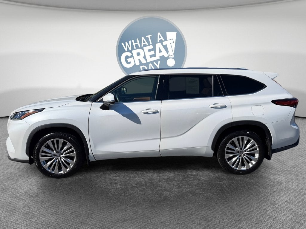 2023 Toyota Highlander Platinum