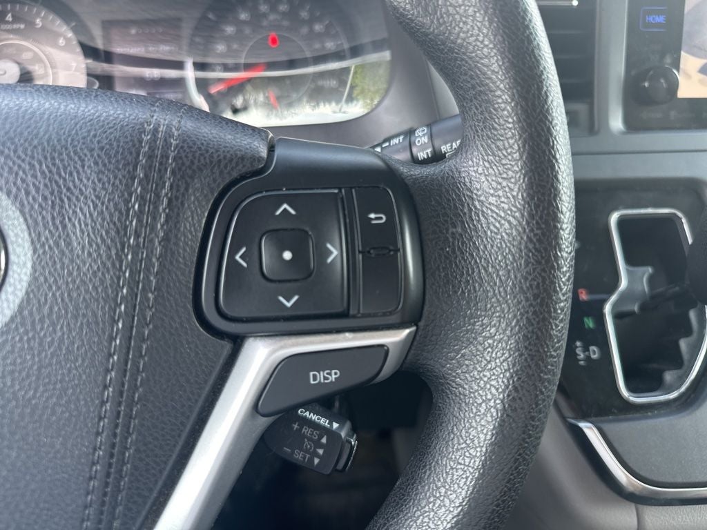 2017 Toyota SIENNA LE 3.5L LE 8 Passenger