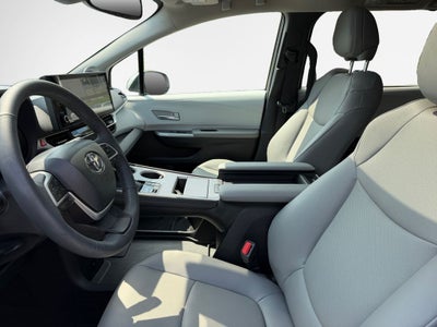 2026 Toyota Sienna XLE 7 Passenger