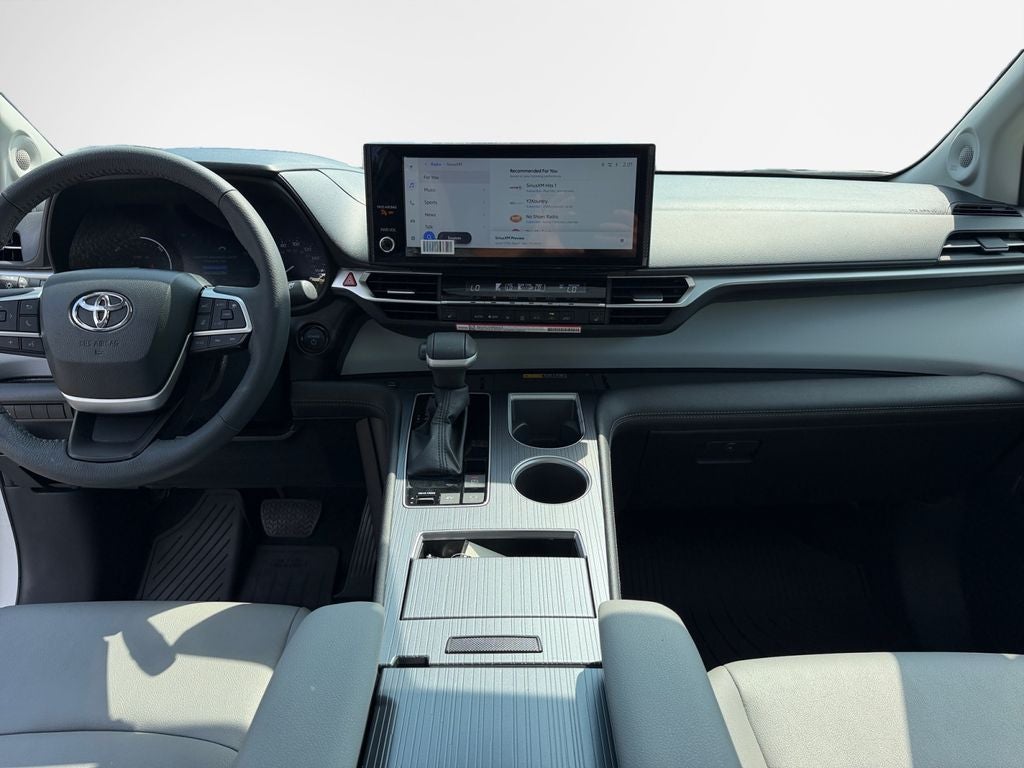 2026 Toyota Sienna XLE 7 Passenger