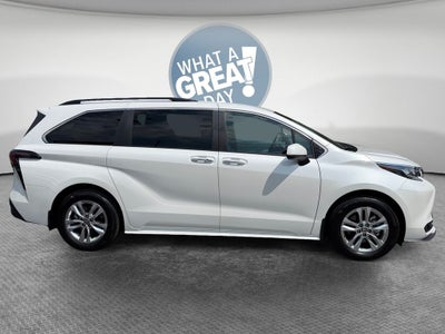 2026 Toyota Sienna XLE 7 Passenger