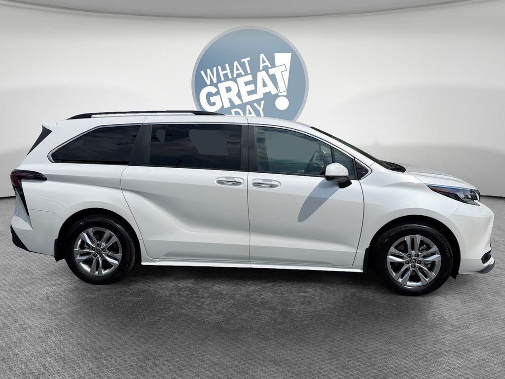 2026 Toyota Sienna XLE 7 Passenger