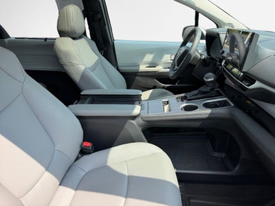 2026 Toyota Sienna XLE 7 Passenger