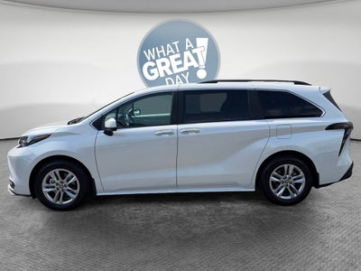 2026 Toyota Sienna XLE 7 Passenger