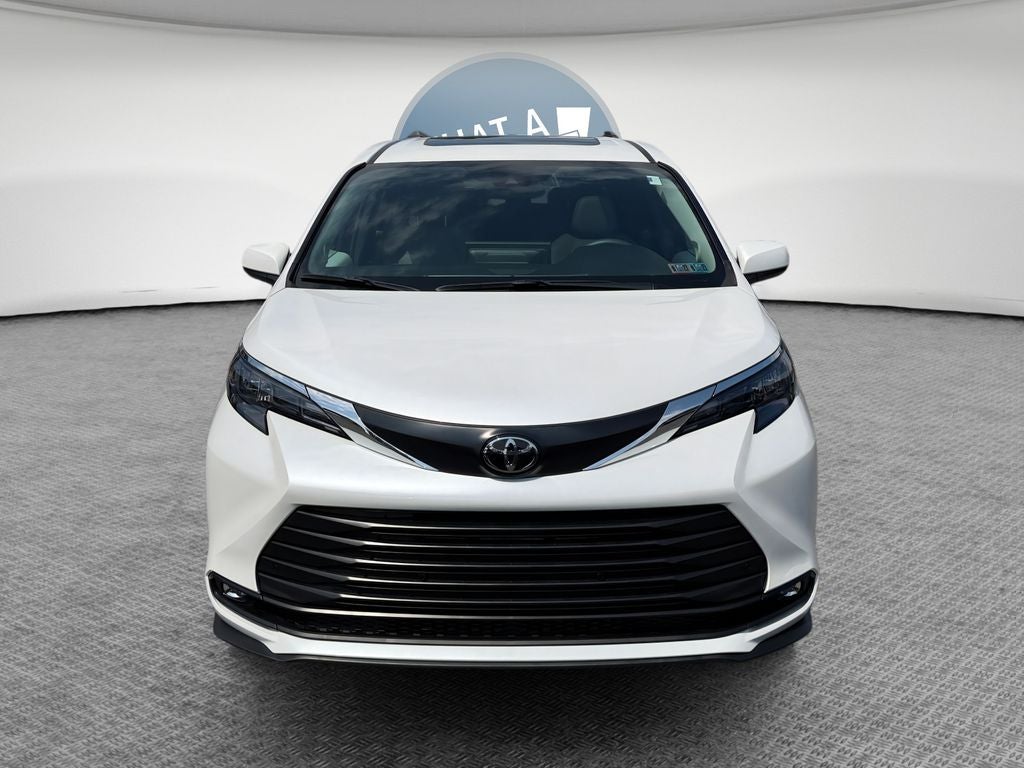 2026 Toyota Sienna XLE 7 Passenger