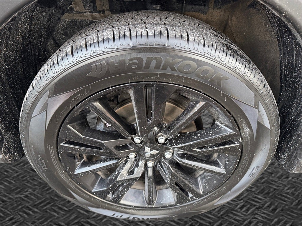 2024 Mitsubishi Eclipse Cross LE