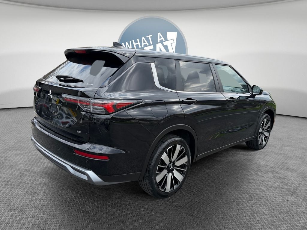 2025 Mitsubishi Outlander SE
