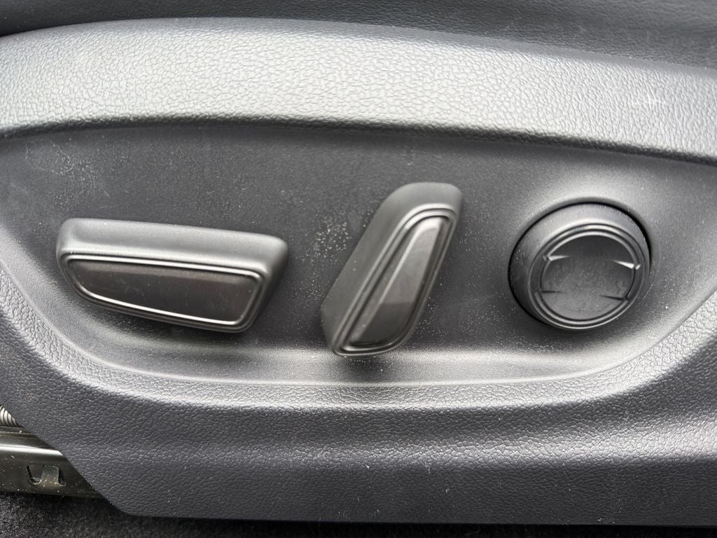 2023 Toyota Toyota Crown XLE XLE