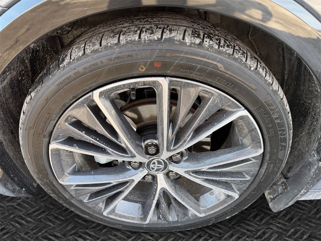 2024 Toyota PRIUS Limited ALL WHEEL DRIVE