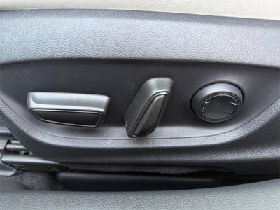 2024 Toyota PRIUS Limited ALL WHEEL DRIVE