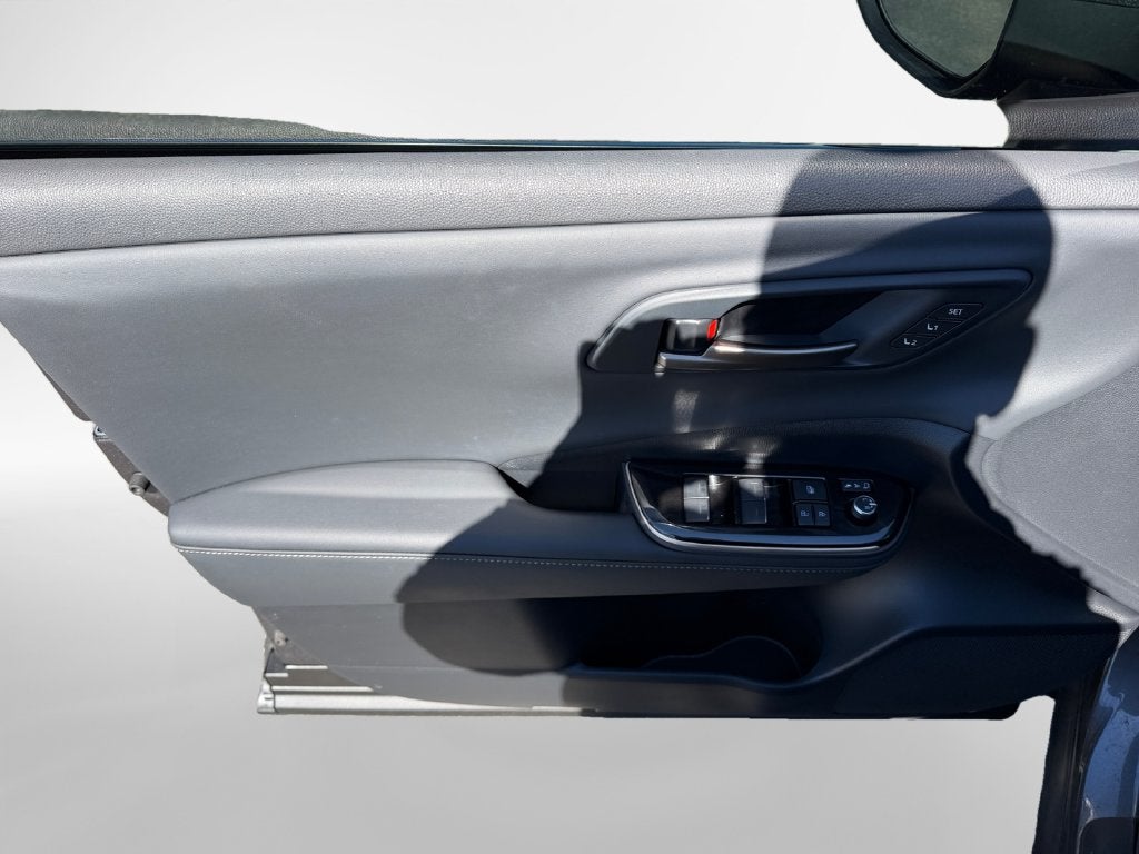 2024 Toyota Crown Platinum