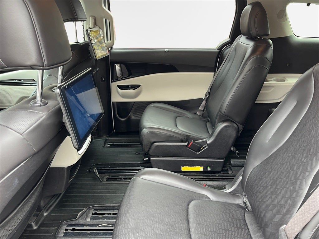 2022 Kia Carnival SX