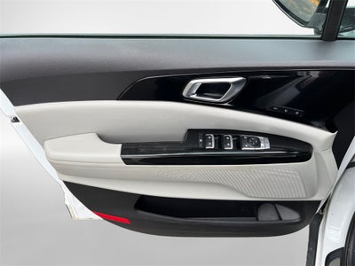 2022 Kia Carnival SX