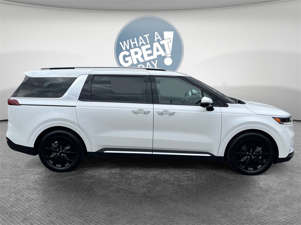 2022 Kia Carnival SX