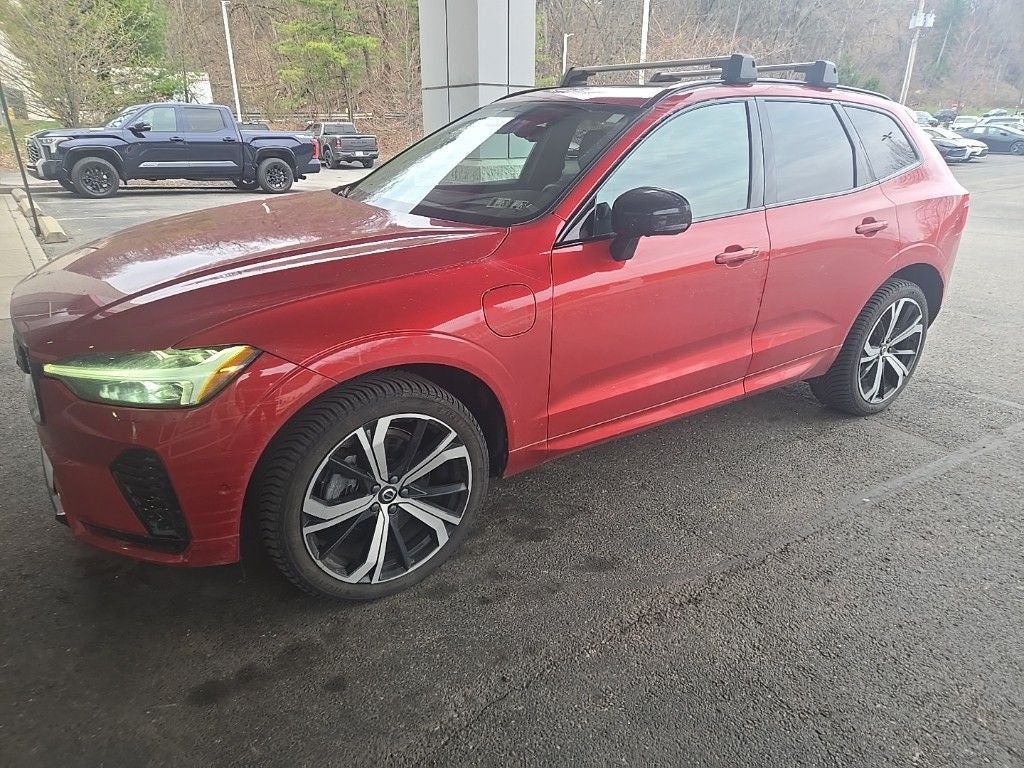 2023 Volvo XC60 Ultimate DARK THEME