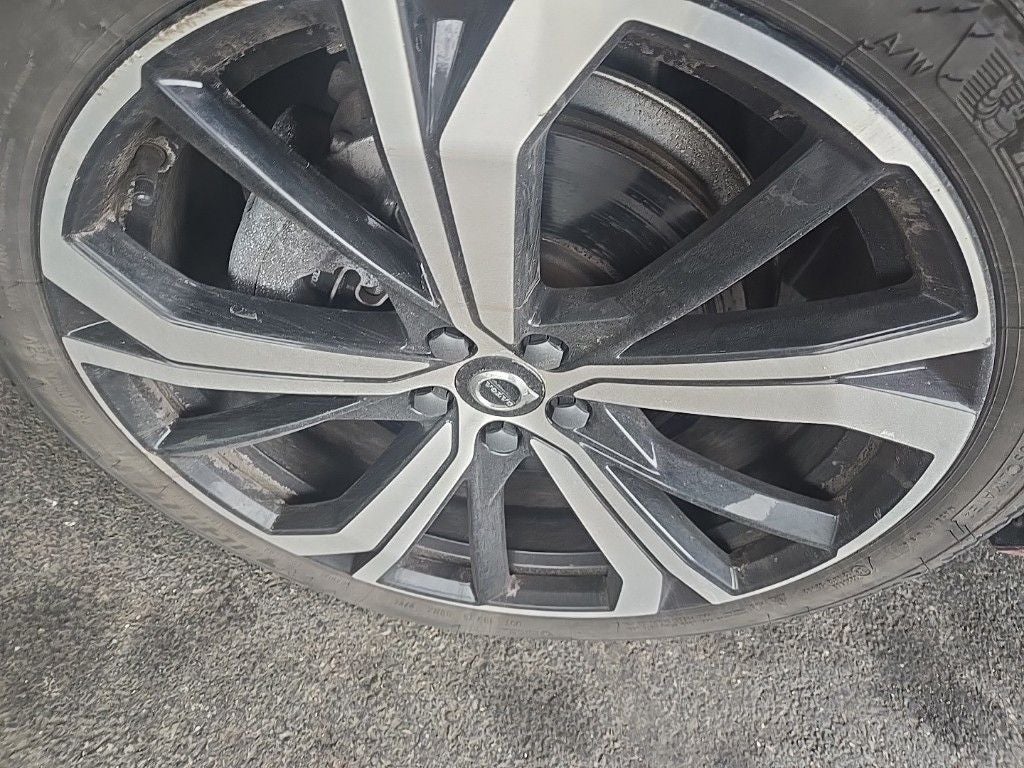 2023 Volvo XC60 Ultimate DARK THEME