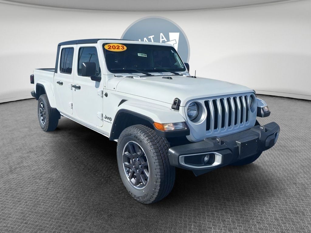 2023 Jeep Gladiator Overland