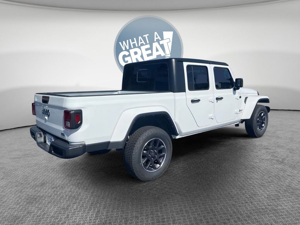 2023 Jeep Gladiator Overland