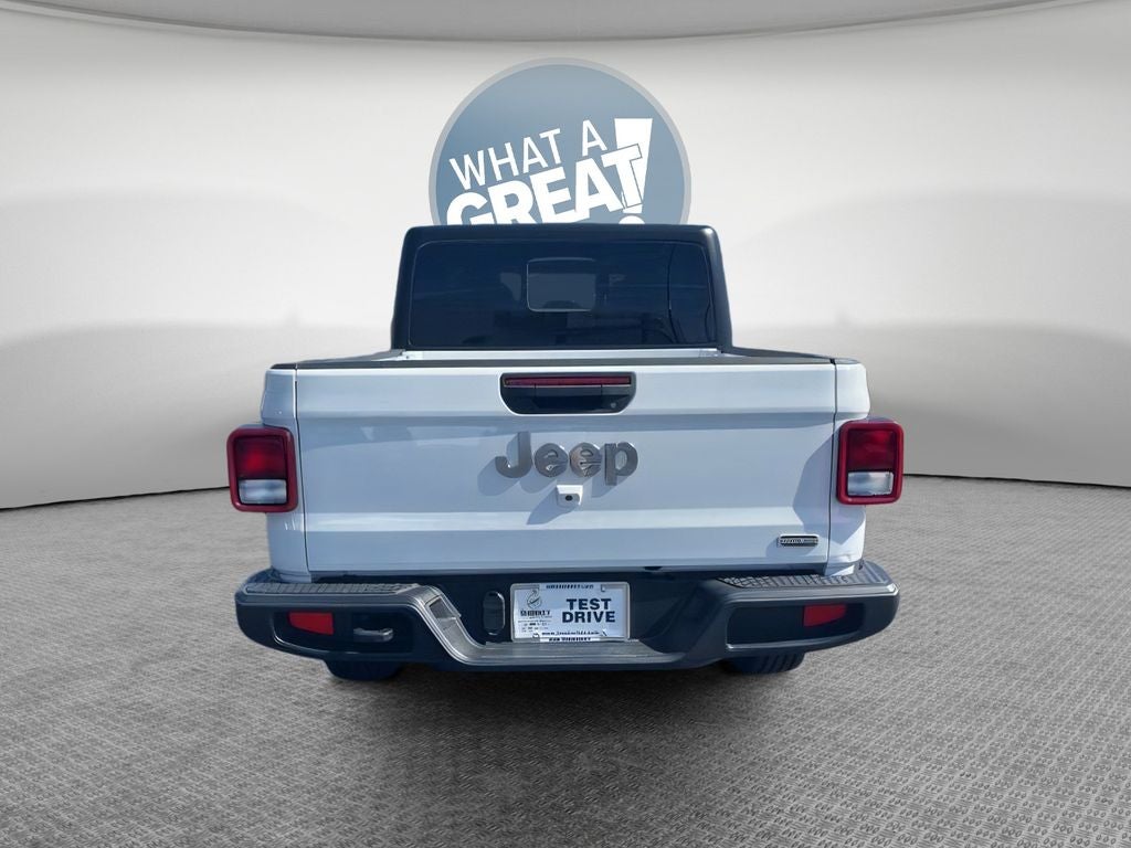 2023 Jeep Gladiator Overland