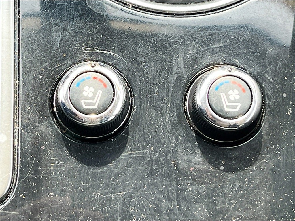 2020 Nissan Maxima Platinum