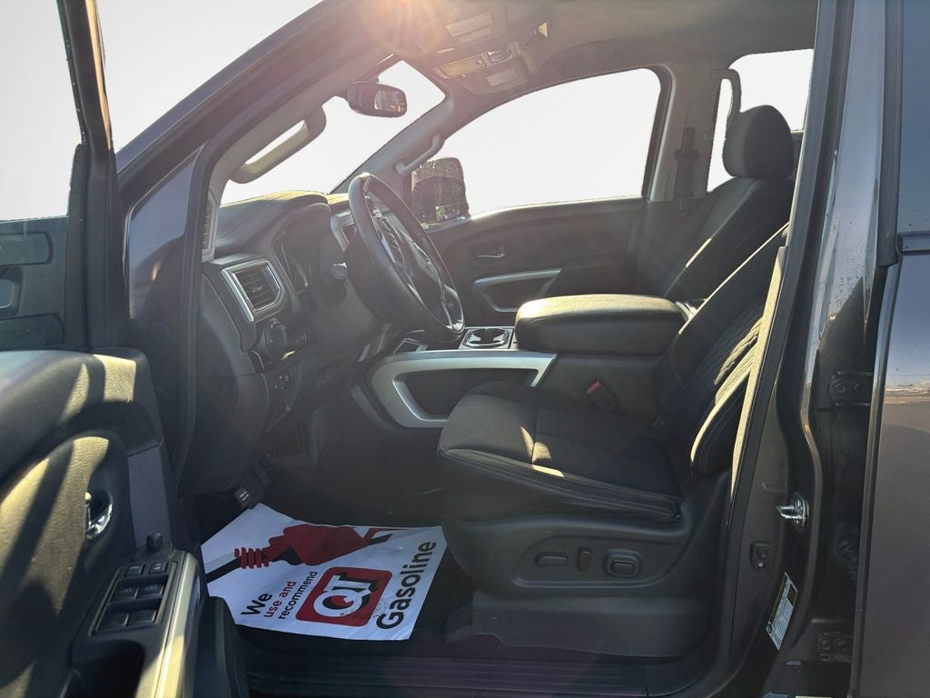 2017 Nissan Titan XD SV