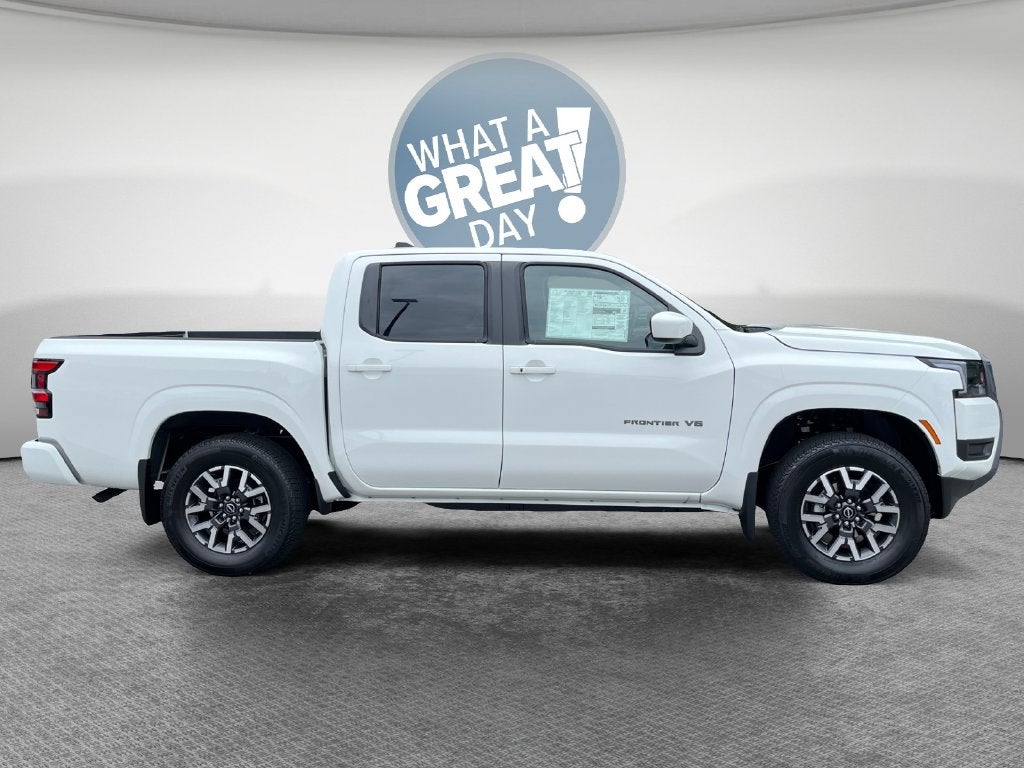 2027 Nissan Frontier SV